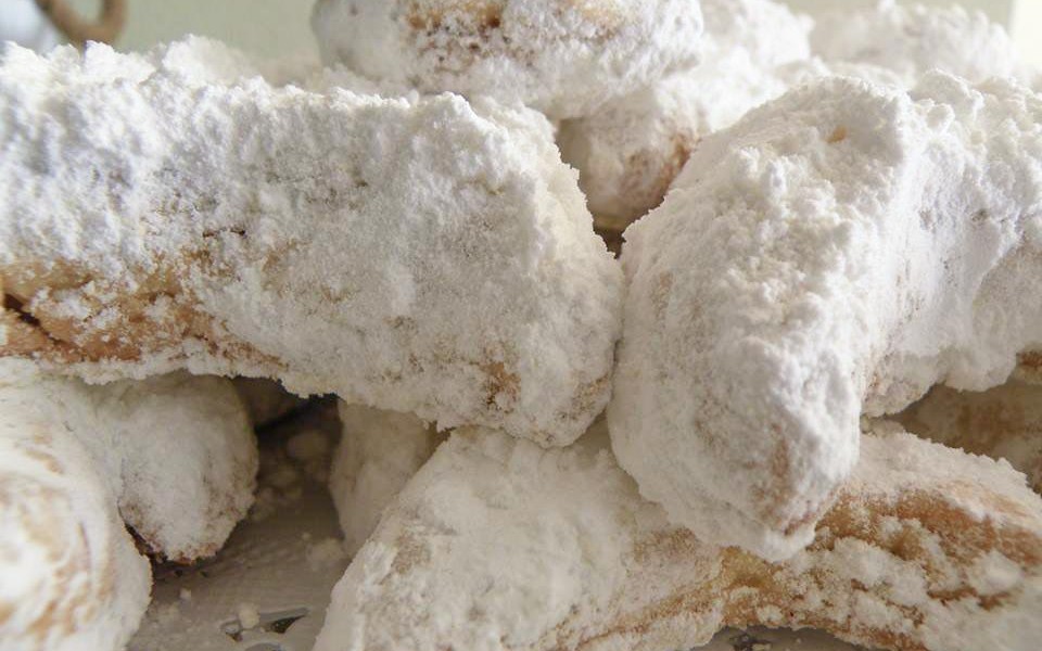 Kourabiedes Weihnachtsbäckerei Bakaliko